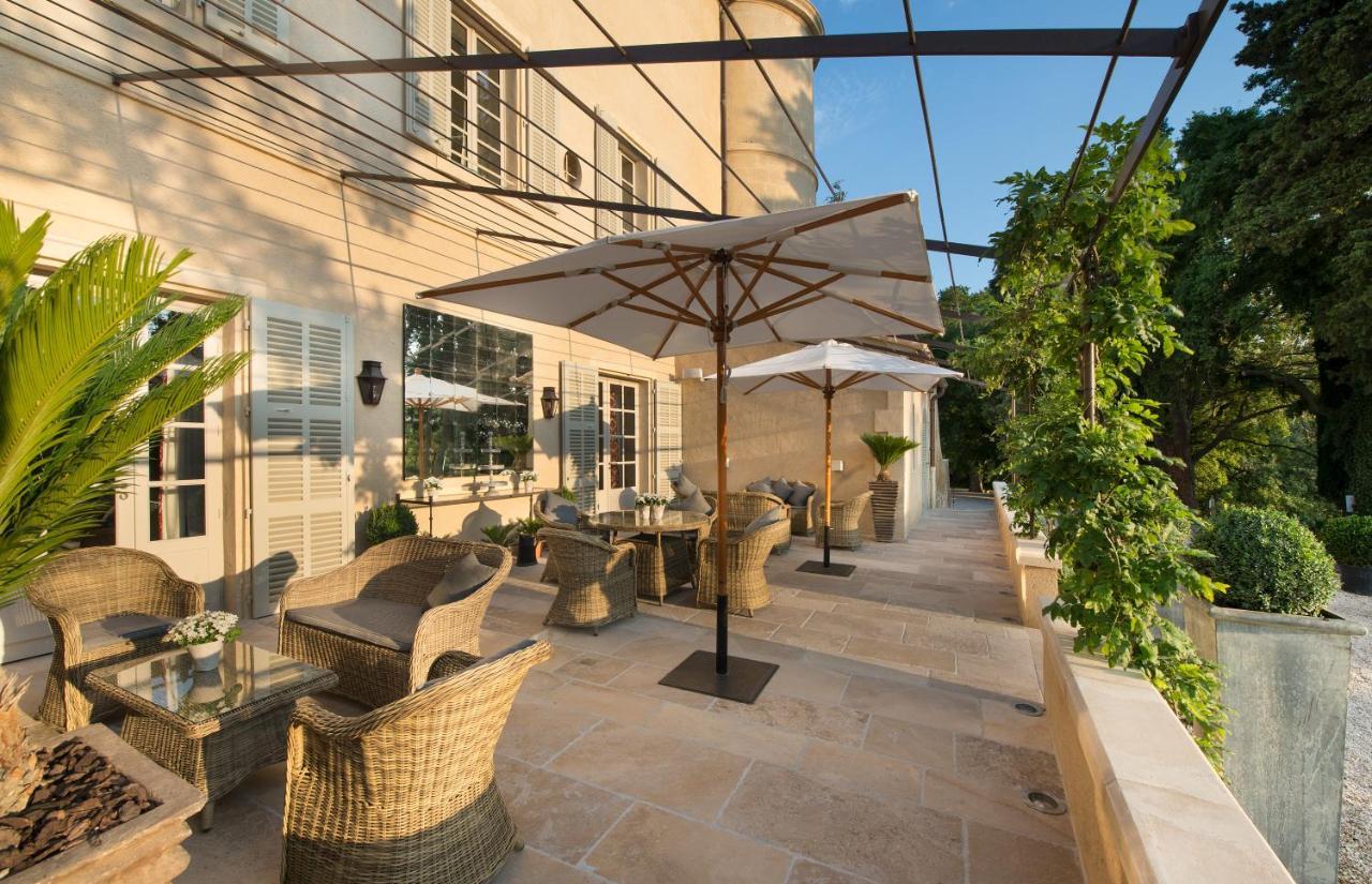 Hotel Chateau D'Estoublon Fontvieille Exterior foto